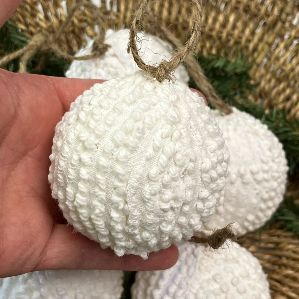 6 Handmade Chenille Hobnail Farmhouse Primitive Vintage Christmas Ornaments - Picture 3 of 7